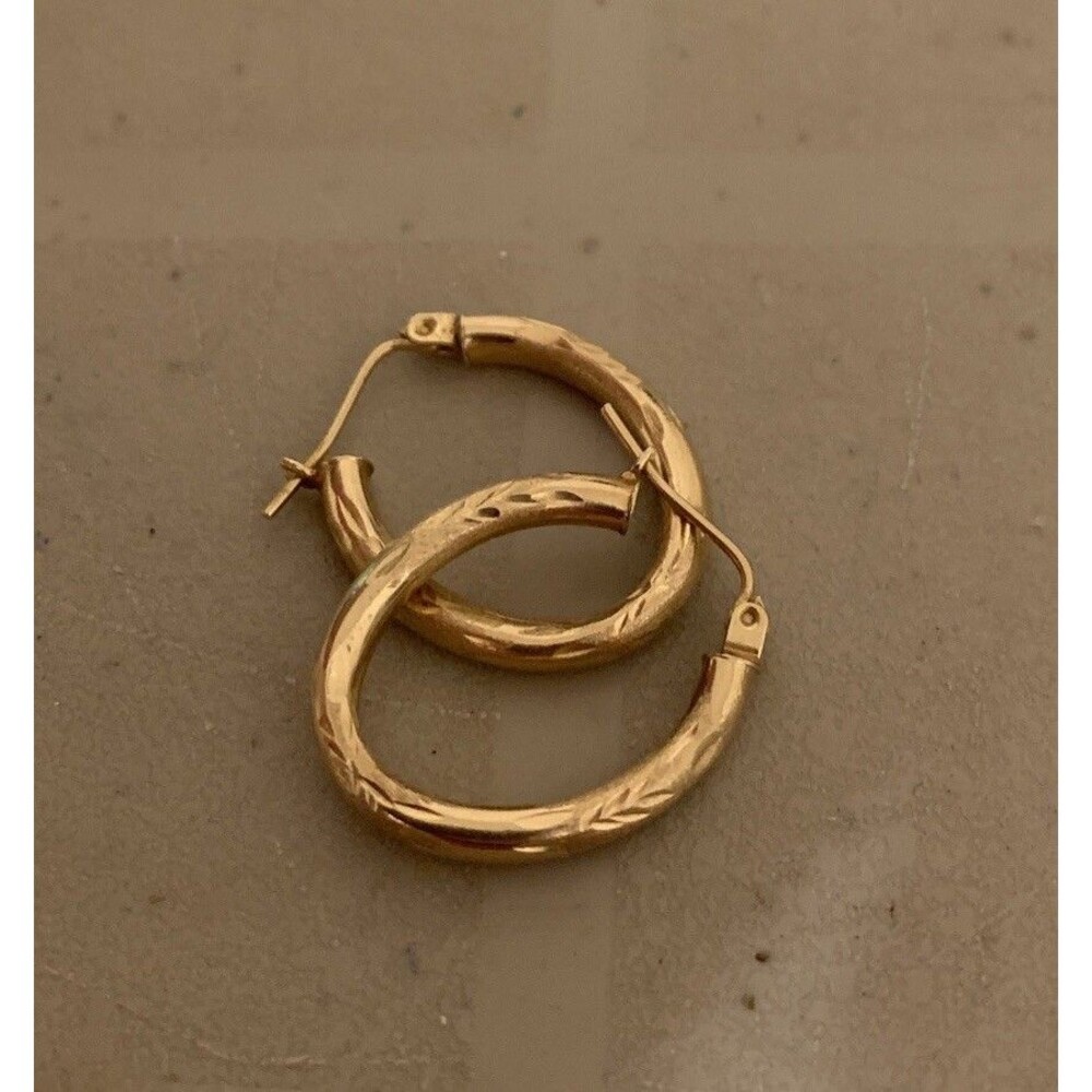 Vintage 14K Yellow Gold Oval Tube Hoop Earrings Diamond Cut Brushed & Polished